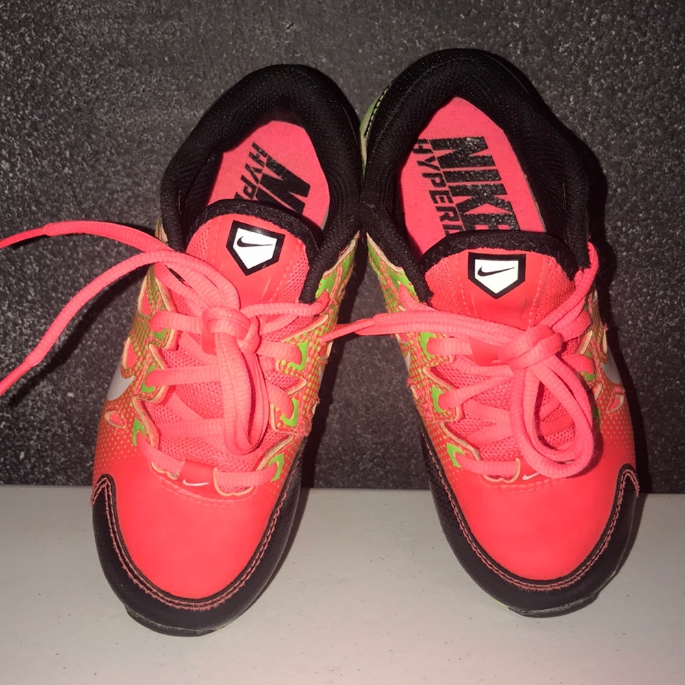 Girl’s Nike baseball/tball/softball Cleats
